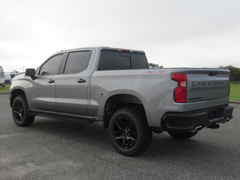 Used 2023 Chevrolet Silverado 1500 LT Trail Boss w/ Convenience Package II AWD/4WD image 4
