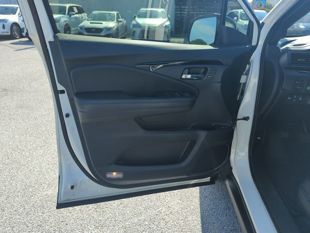 Used 2019 Honda Passport Touring image 17