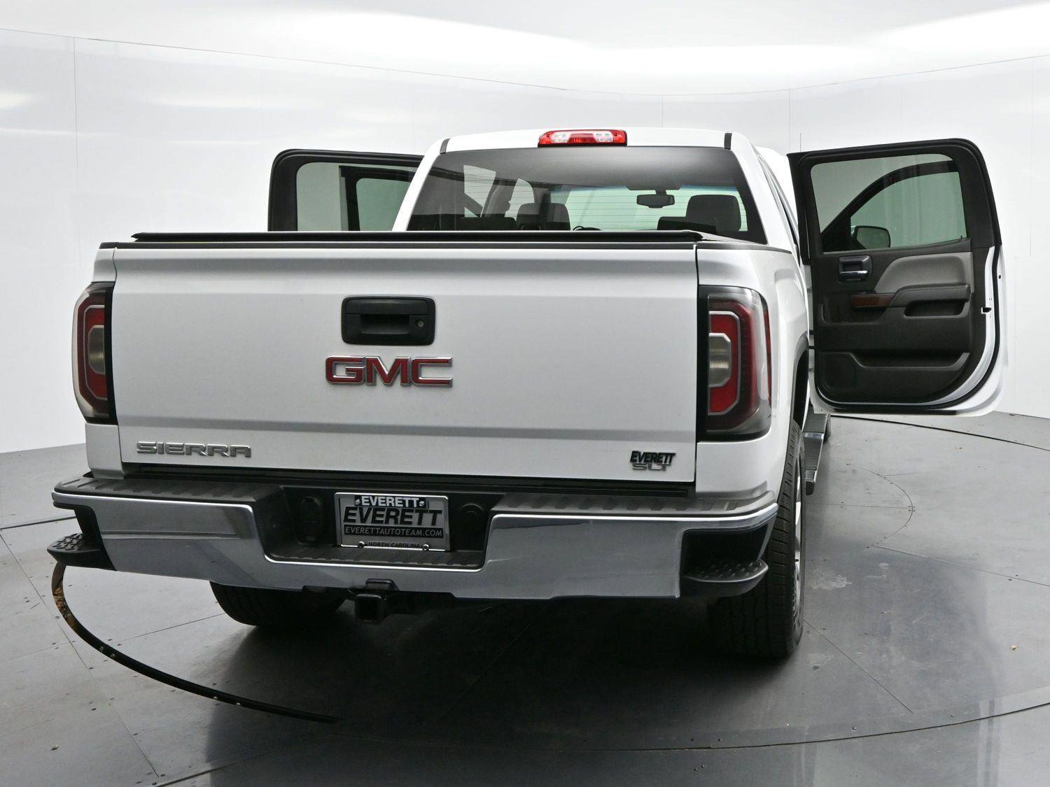 Used 2018 GMC Sierra 1500 SLT w/ SLT Premium Package image 40
