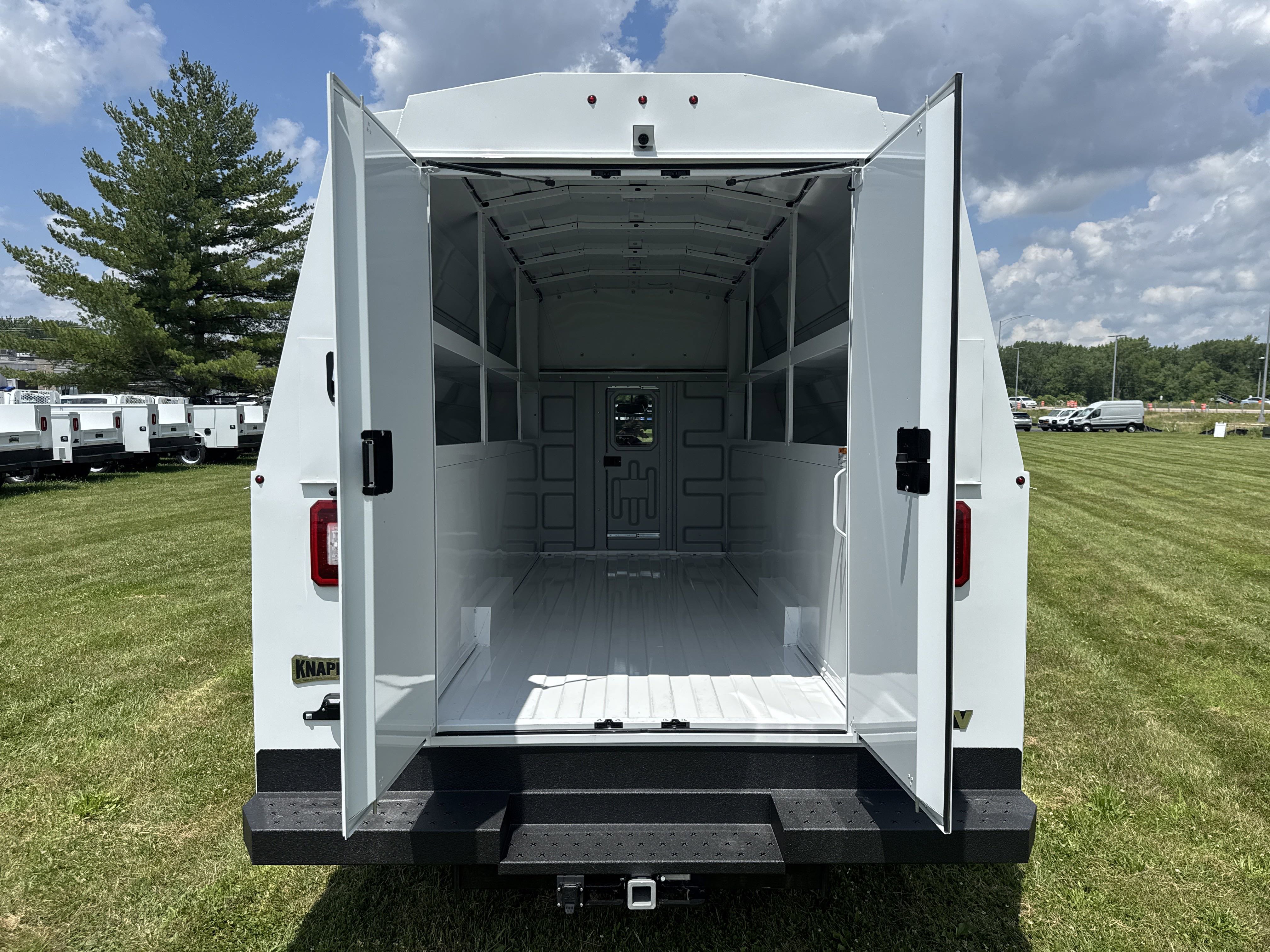 New 2026 Ford E-450 and Econoline 450 Super Duty w/ Power Equipment Group image 5