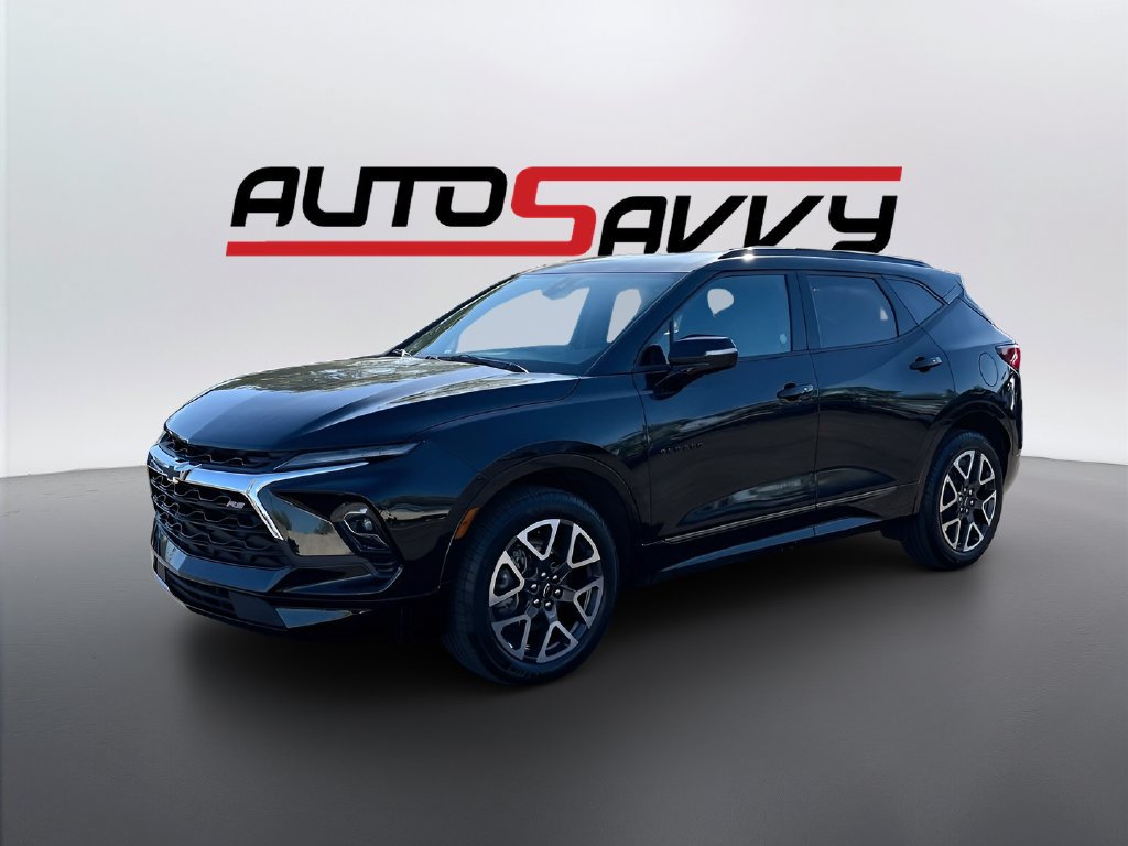 Used 2025 Chevrolet Blazer RS FWD image 3