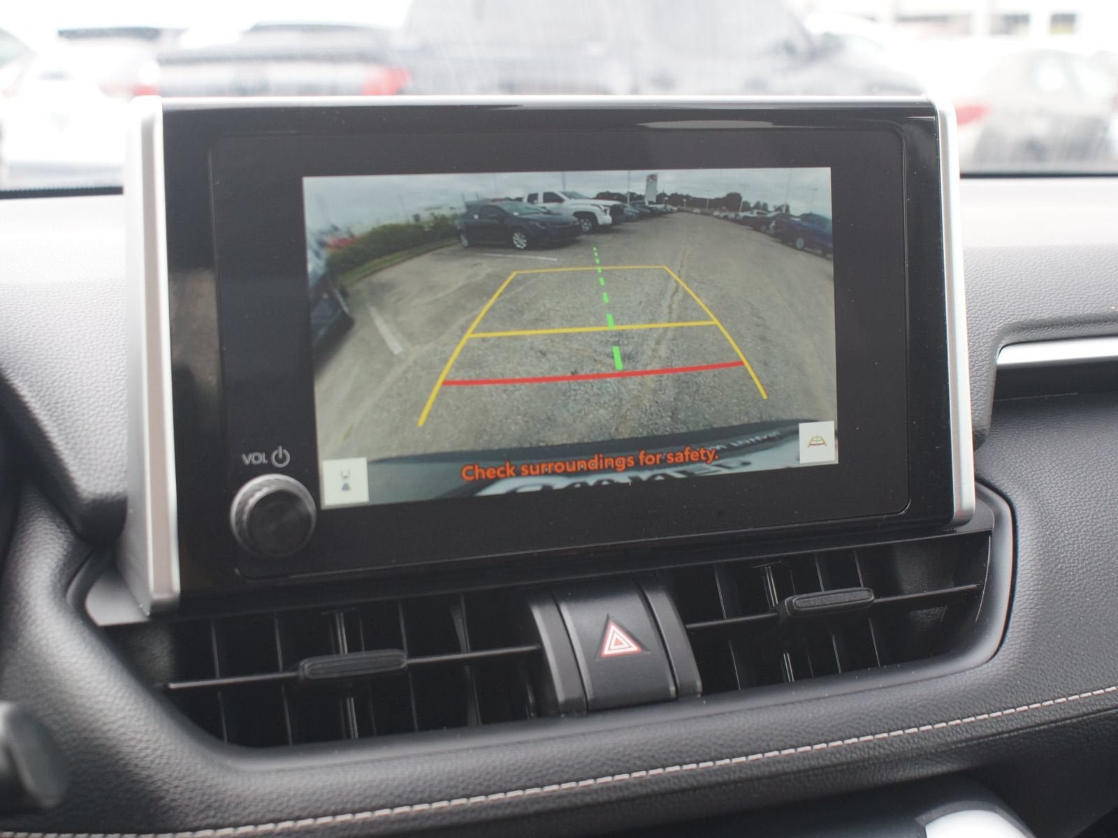 Used 2025 Toyota RAV4 XLE AWD/4WD image 7