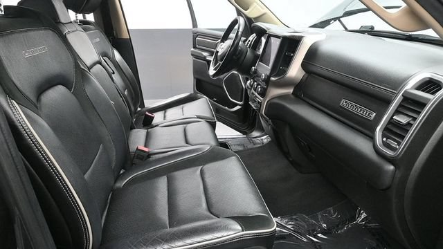 Used 2019 RAM 1500 Laramie AWD/4WD image 11