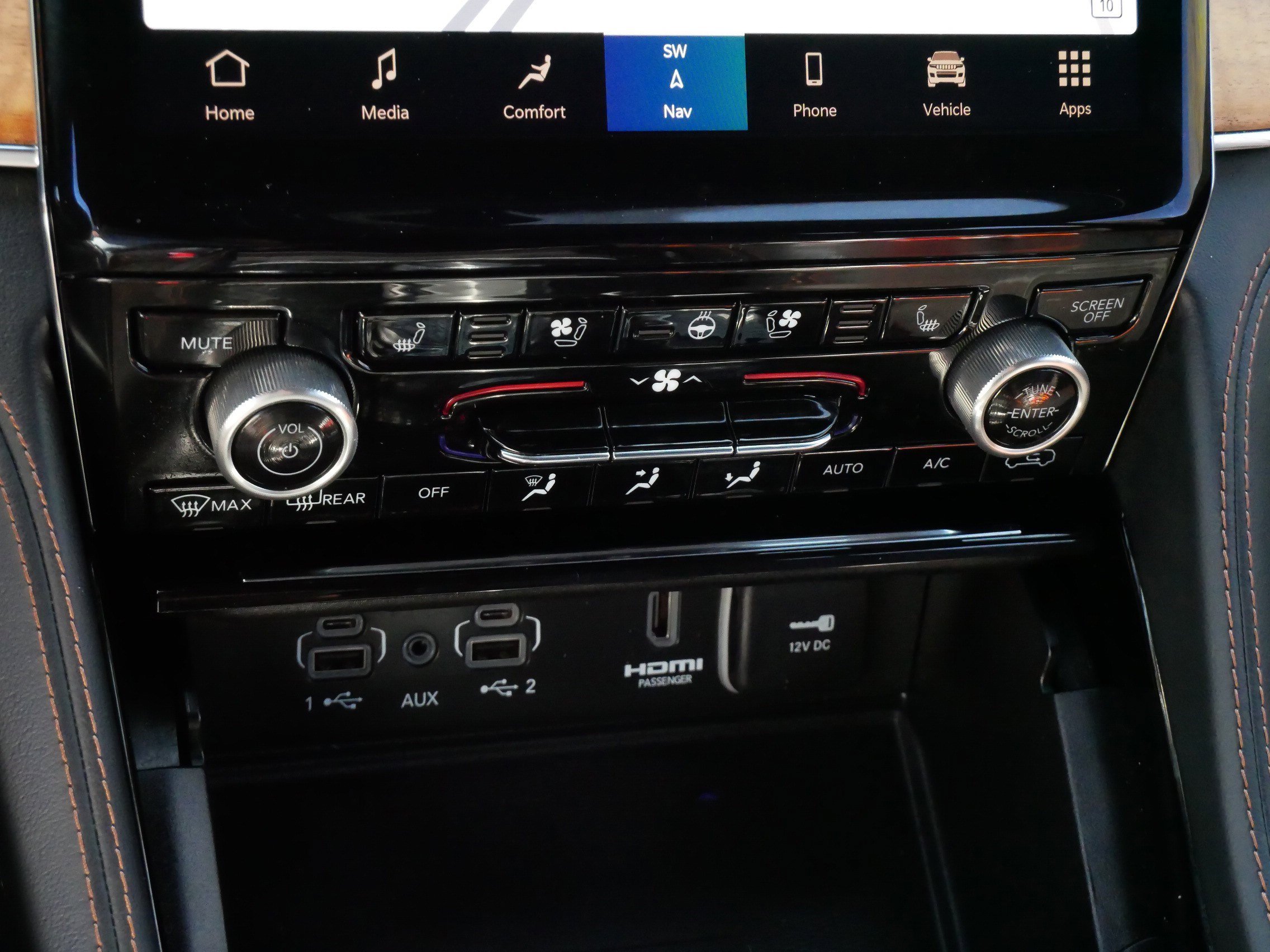 Used 2023 Jeep Grand Cherokee L Summit AWD/4WD image 23
