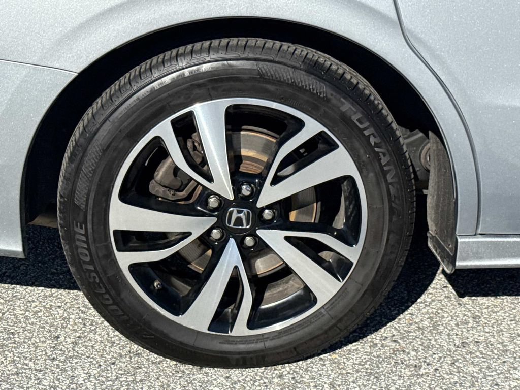 Used 2018 Honda Odyssey Elite image 31