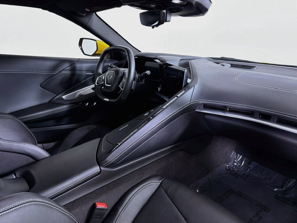 Used 2025 Chevrolet Corvette Z06 RWD image 26