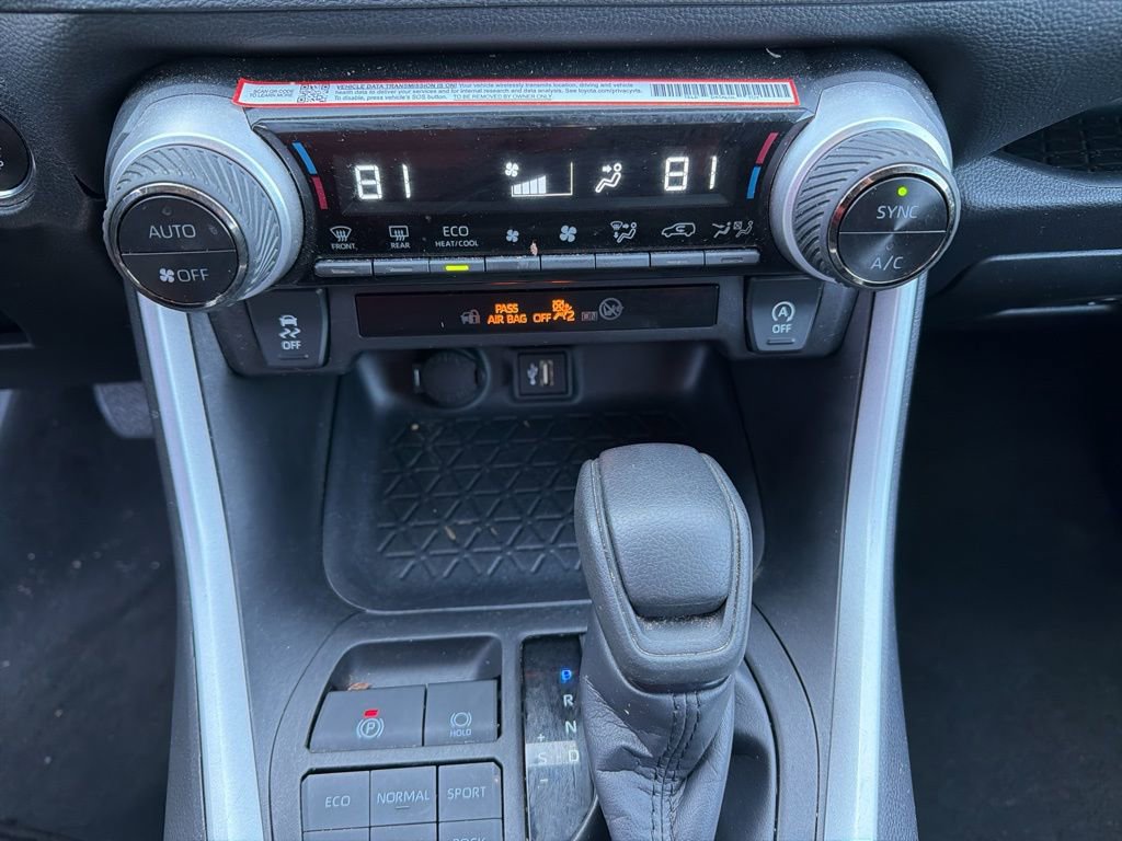 Used 2025 Toyota RAV4 XLE image 26