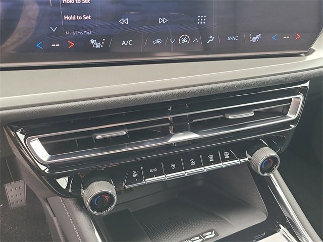 New 2026 Chevrolet Traverse LT w/ Driver Confidence Package image 34