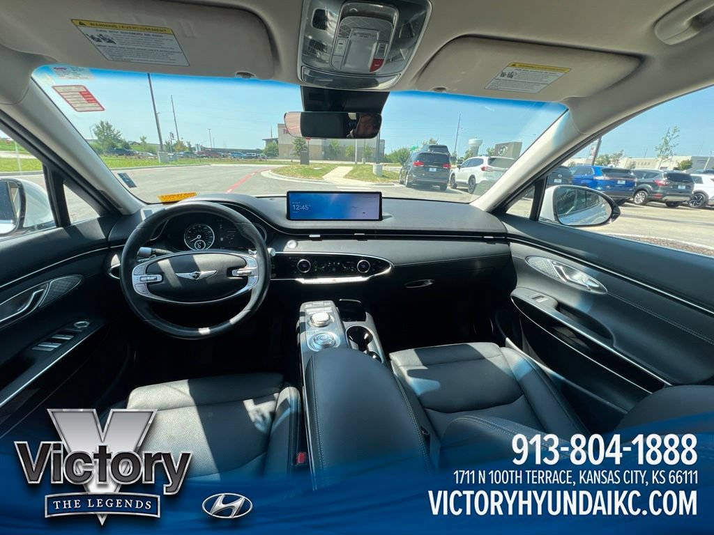 Used 2025 Genesis GV70 2.5T AWD/4WD image 11