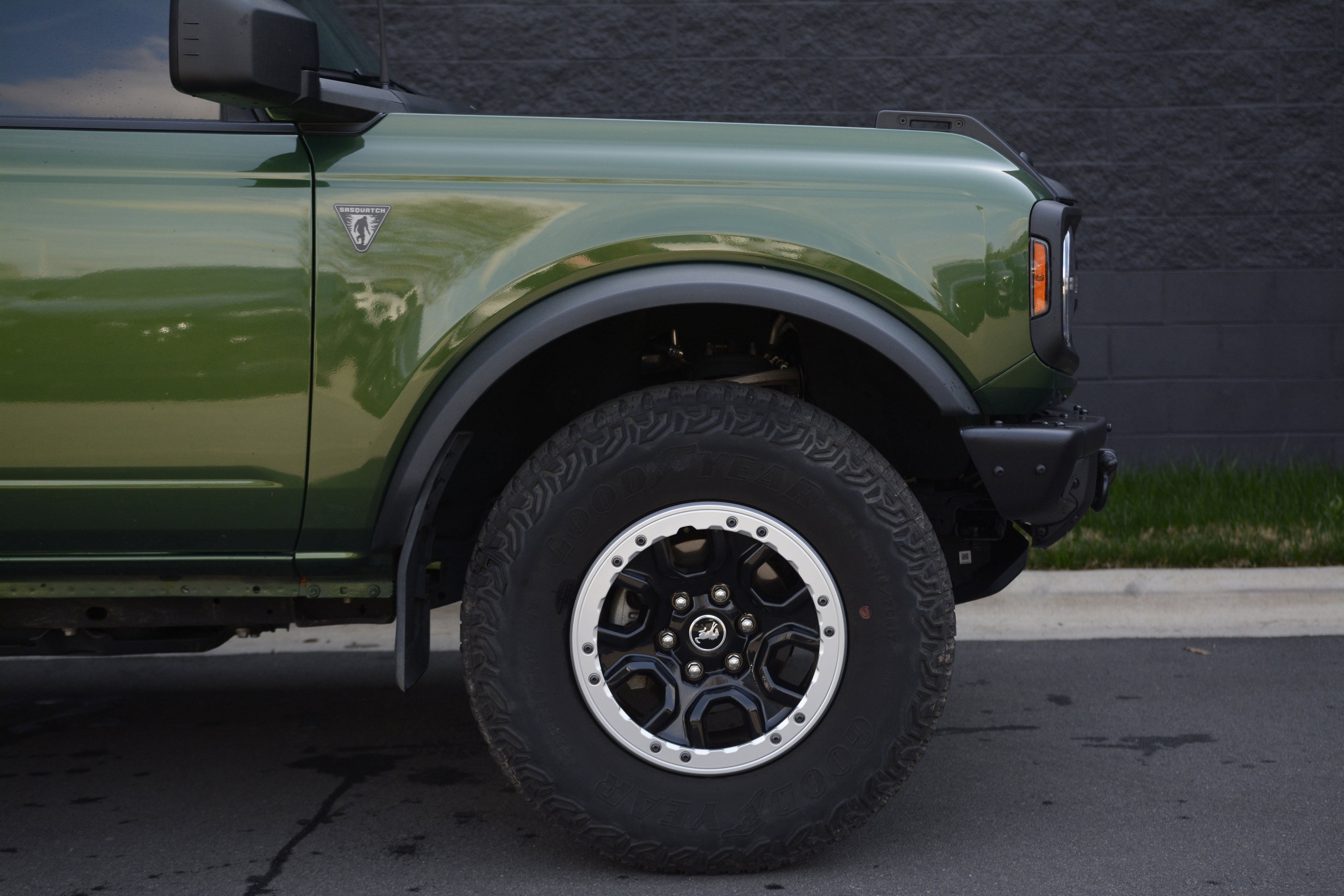 Used 2023 Ford Bronco 2-Door w/ Sasquatch Package image 37