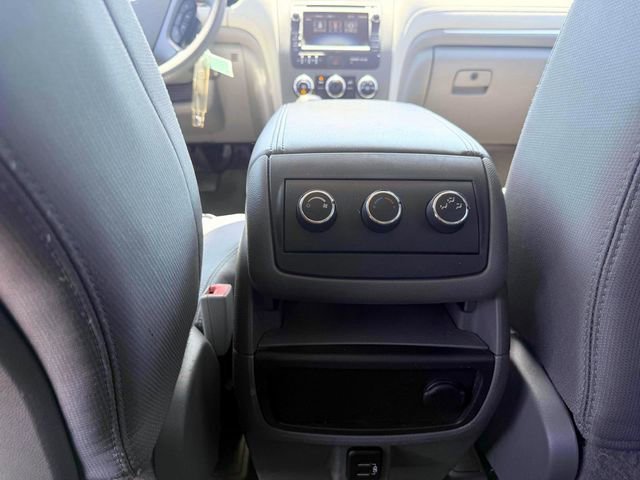Used 2017 Chevrolet Traverse LS FWD image 12