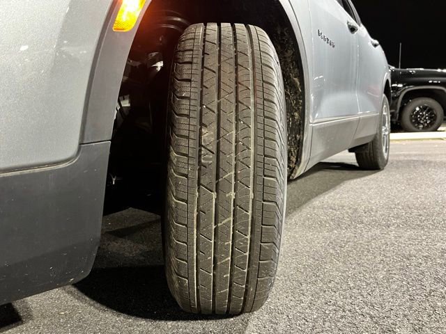 Used 2024 Chevrolet Blazer LT w/ Convenience Package FWD image 14