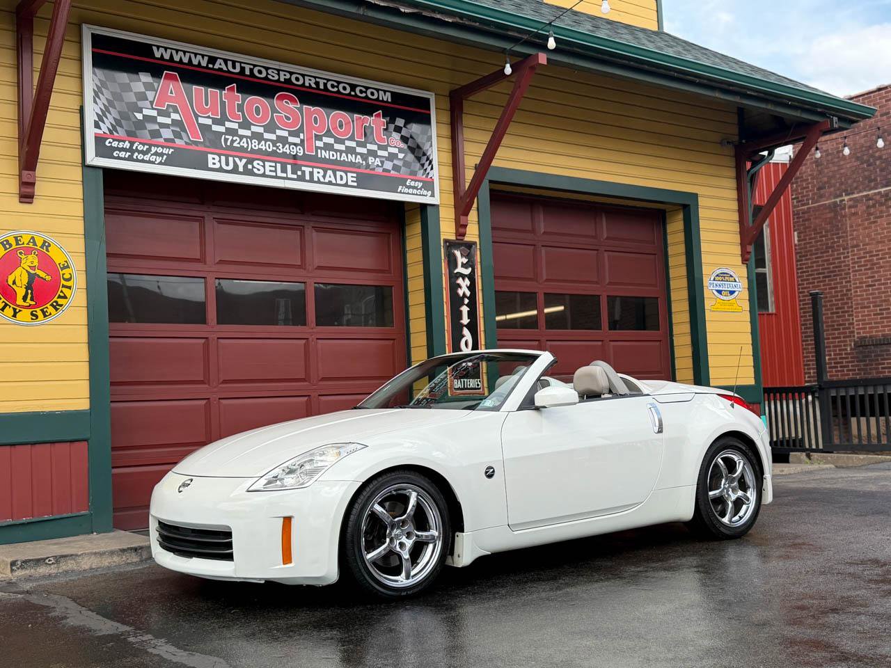 Used 2006 Nissan 350Z Touring RWD image 14