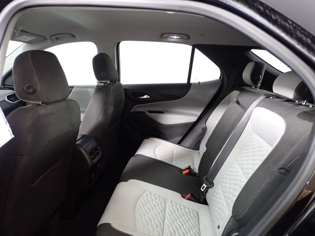 Used 2018 Chevrolet Equinox LS FWD image 32