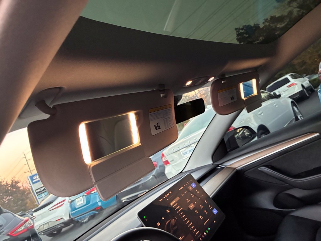 Used 2023 Tesla Model 3 Standard Range RWD image 46