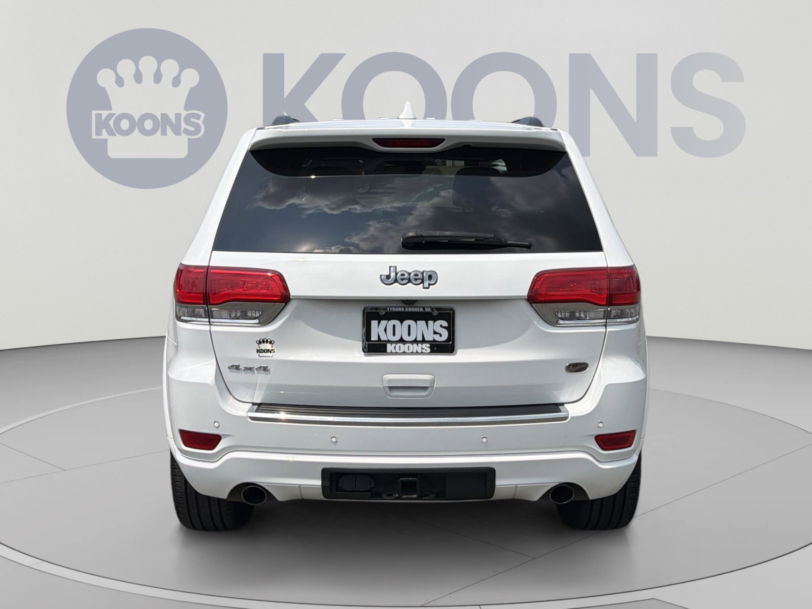 Used 2019 Jeep Grand Cherokee Overland AWD/4WD image 5