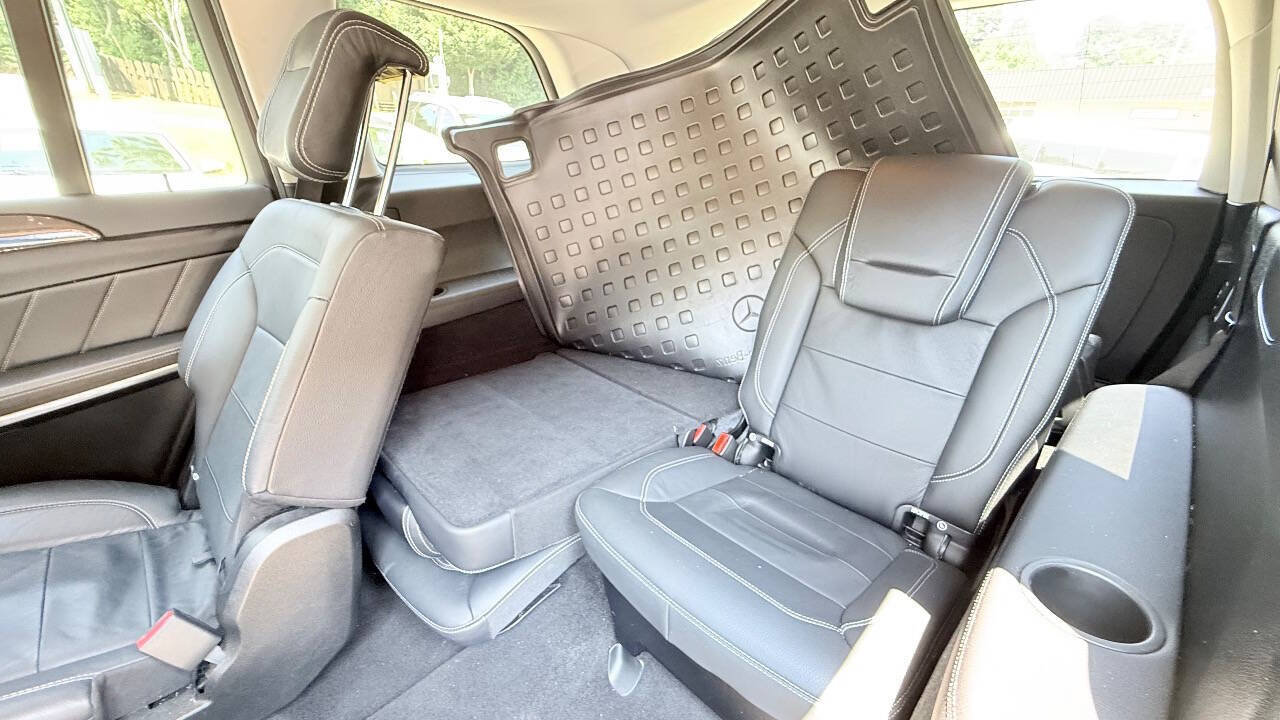 Used 2014 Mercedes-Benz GL 550 4MATIC image 41