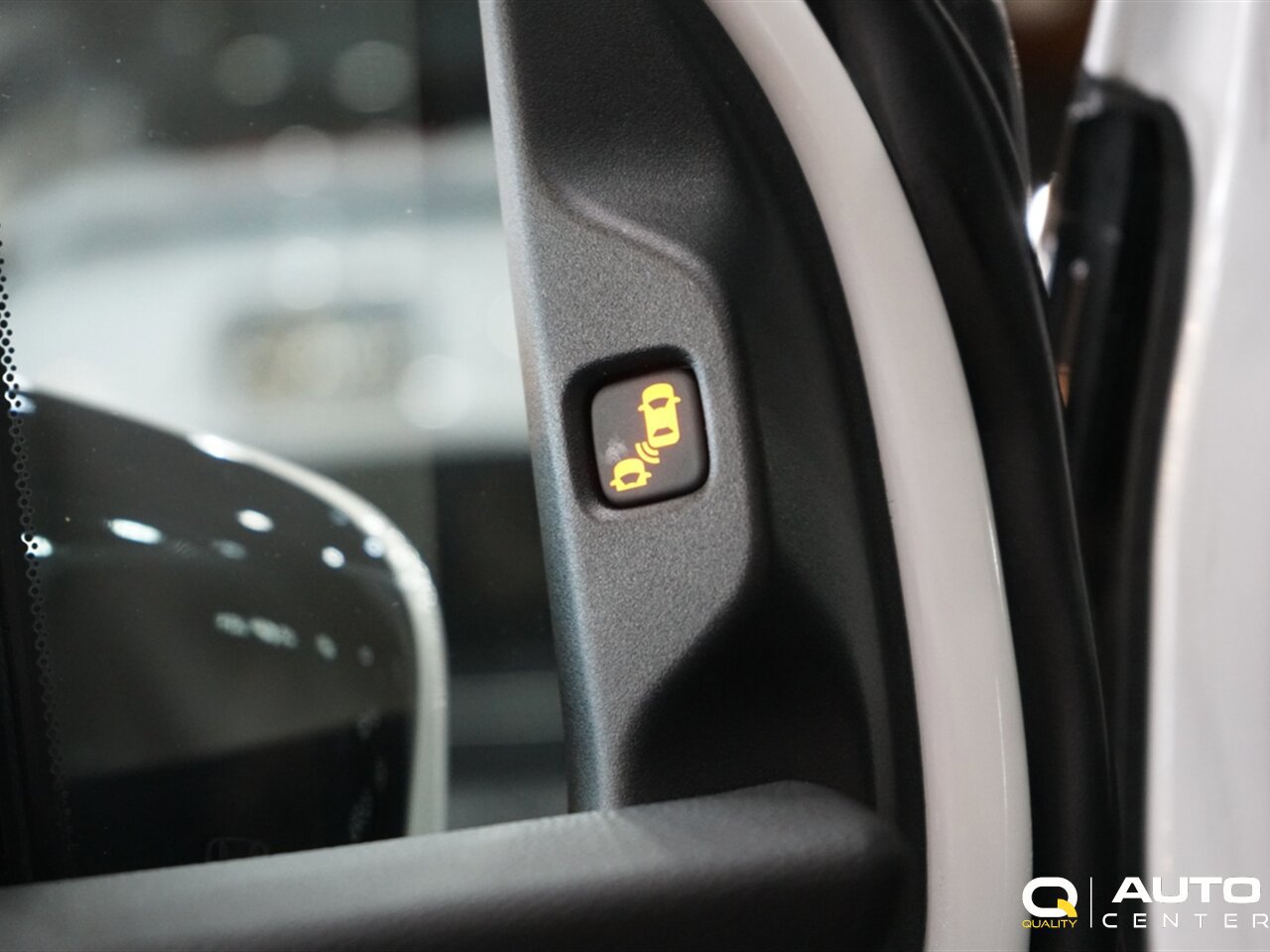 Used 2023 Honda Odyssey Touring image 11