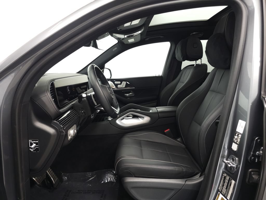 Certified 2025 Mercedes-Benz GLS 450 4MATIC image 8