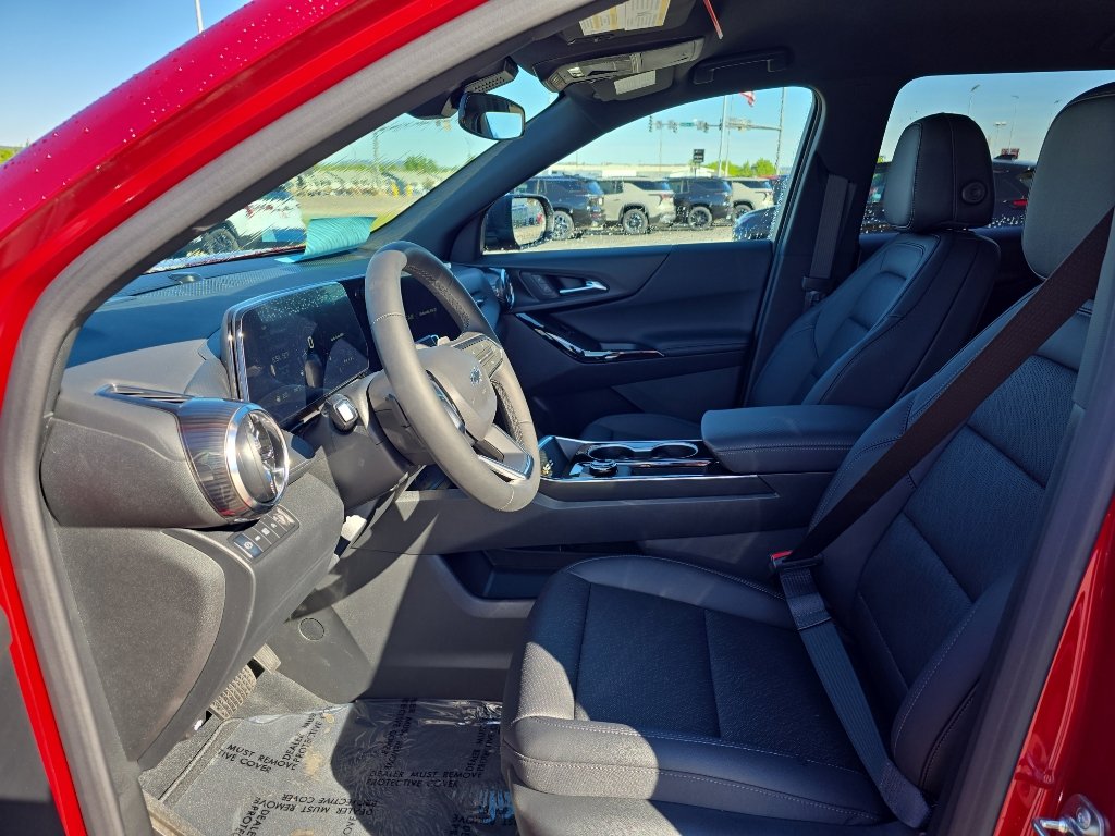 New 2026 Chevrolet Equinox LT w/ Convenience Package II AWD/4WD image 9
