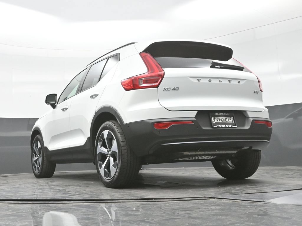 New 2026 Volvo XC40 B5 Plus w/ Climate Package AWD/4WD image 25