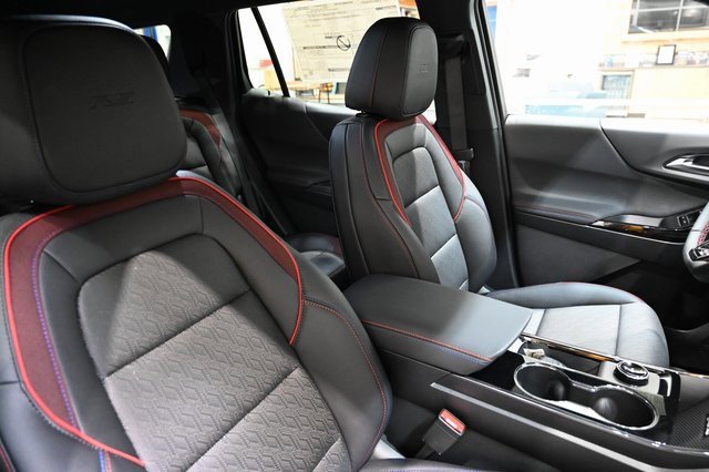 New 2026 Chevrolet Equinox RS w/ LPO, Floor Liner Package image 8