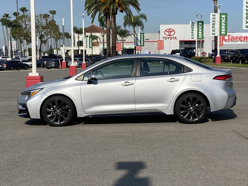 Certified 2025 Toyota Corolla SE image 2