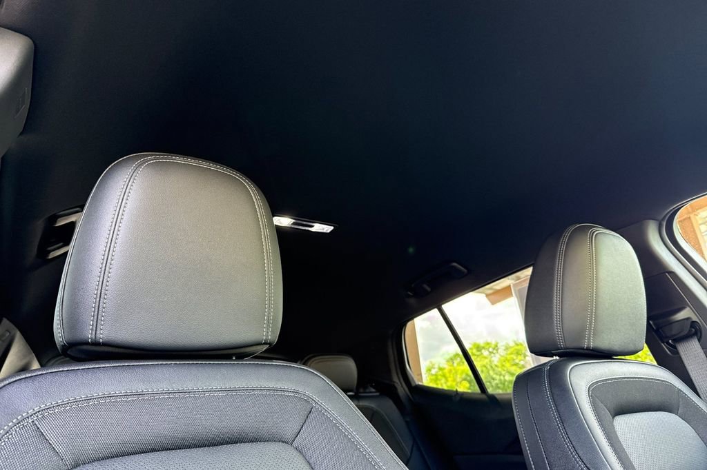 Used 2026 Chevrolet Equinox EV LT FWD image 26