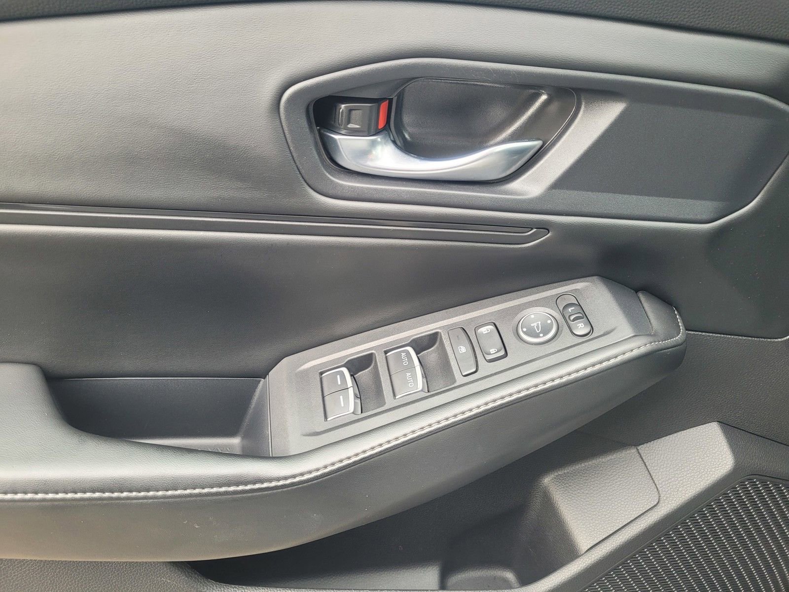 Used 2024 Honda Accord Sport image 13