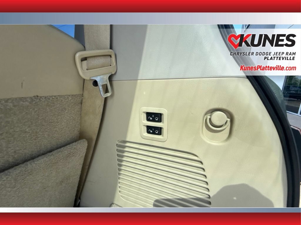 Used 2012 INFINITI QX56 4WD w/ Deluxe Touring Pkg image 16