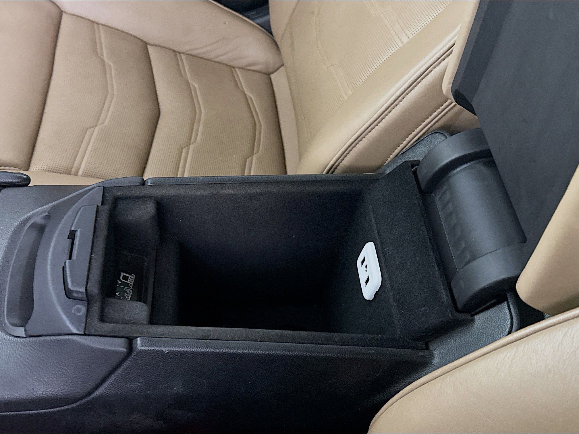 Used 2017 Cadillac XT5 Platinum image 18