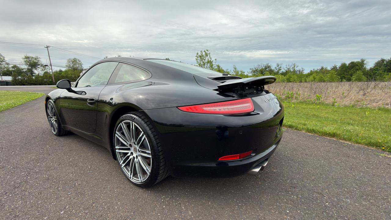 Used 2016 Porsche 911 Carrera Black Edition RWD image 14
