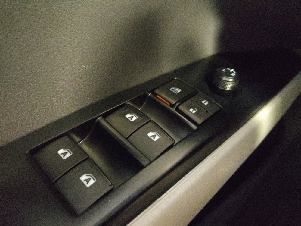 Used 2019 Toyota Camry SE image 27