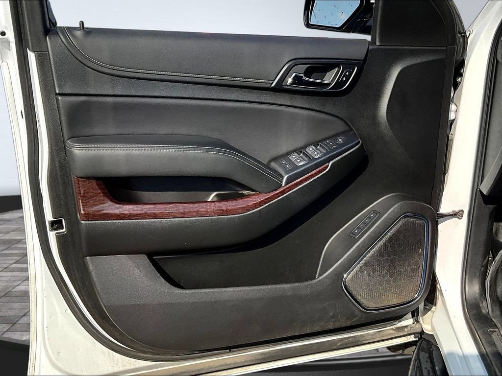 Used 2019 GMC Yukon XL SLT AWD/4WD image 22