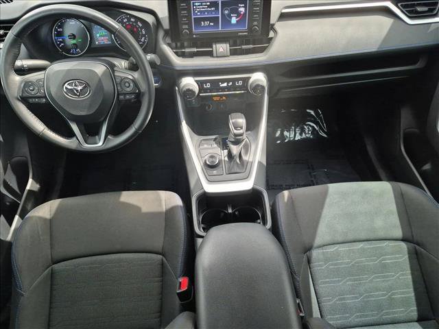 Used 2022 Toyota RAV4 SE AWD/4WD image 17