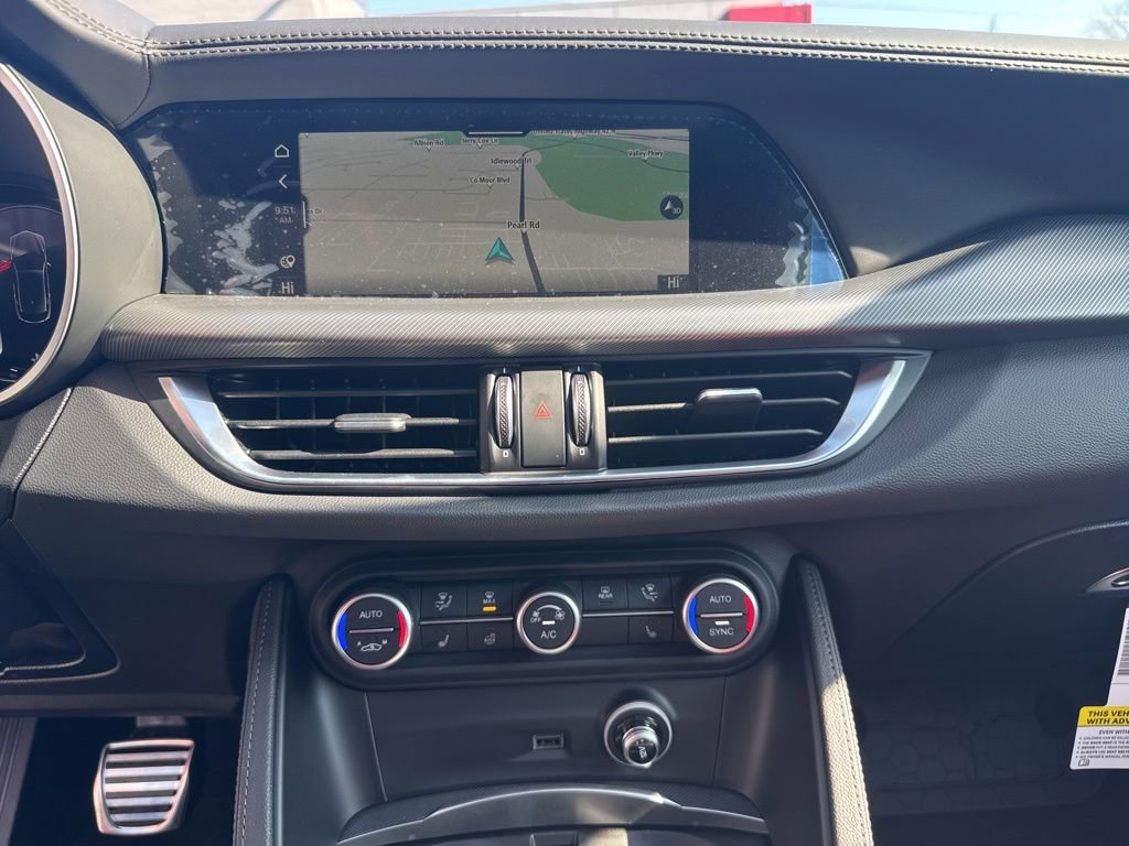 New 2026 Alfa Romeo Stelvio Sprint AWD/4WD image 9