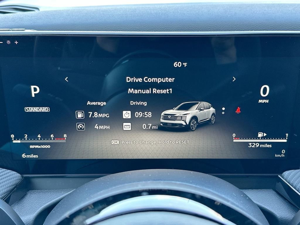 Certified 2025 Nissan Kicks SR image 26