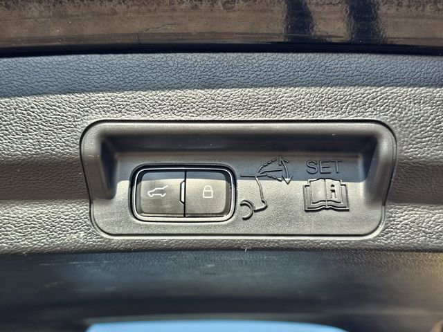 Certified 2020 Ford Explorer XLT image 30