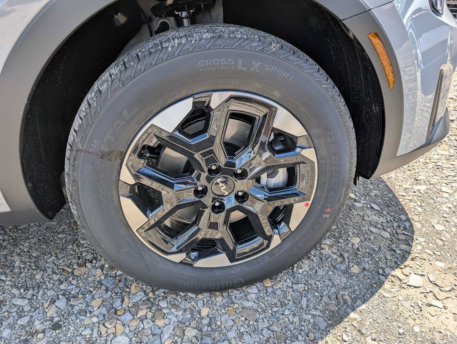 New 2026 Kia Sorento S AWD/4WD image 3
