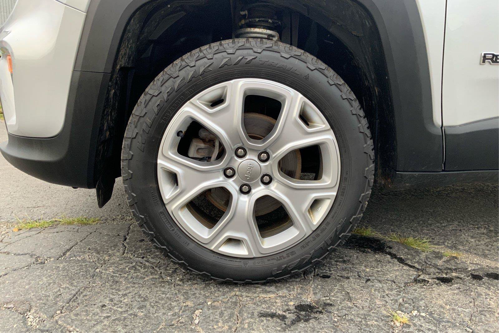 Used 2020 Jeep Renegade Limited AWD/4WD image 30