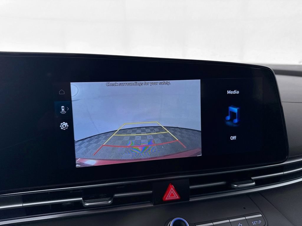 New 2025 Hyundai Elantra SEL FWD image 15