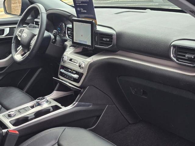 Certified 2023 Ford Explorer XLT w/ Equipment Group 202A image 8