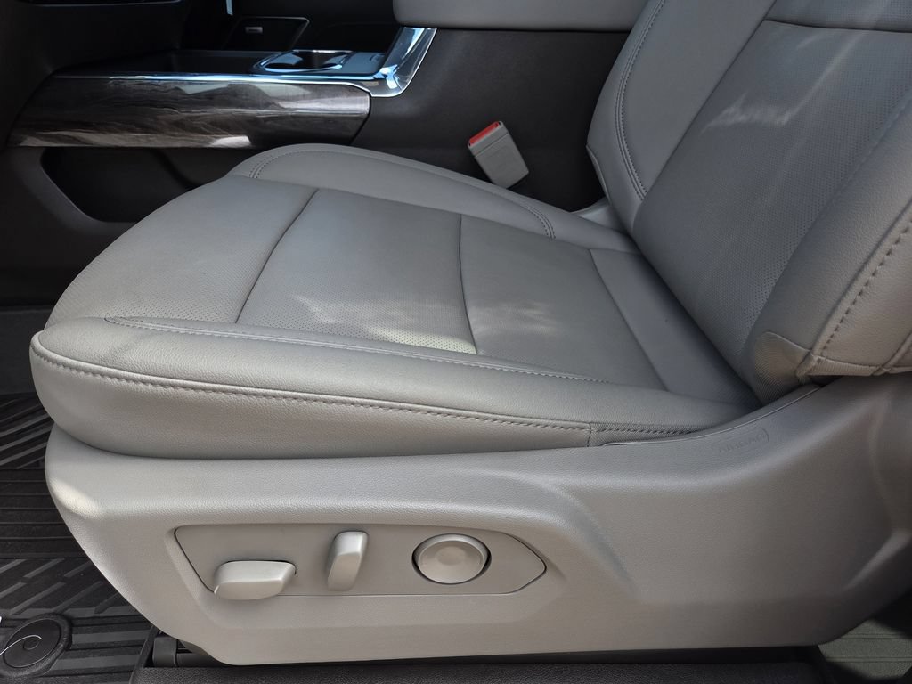 New 2026 Chevrolet Silverado 2500 LTZ w/ LTZ Premium Package AWD/4WD image 18
