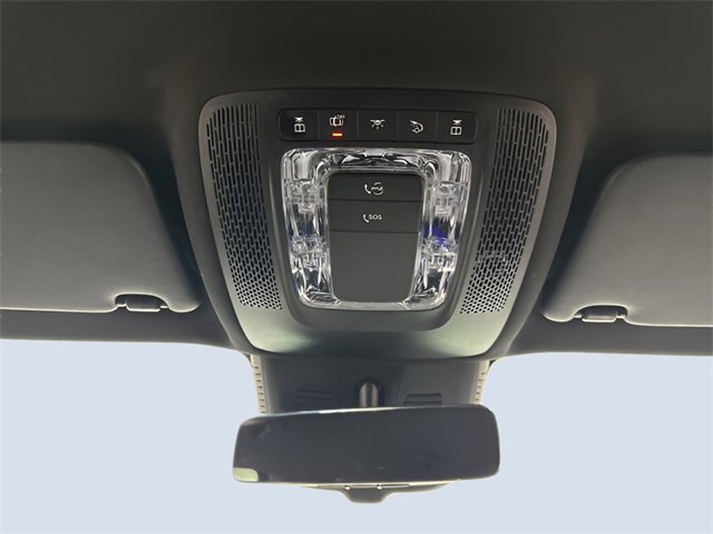 Used 2025 Mercedes-Benz GLB 250 4MATIC image 27