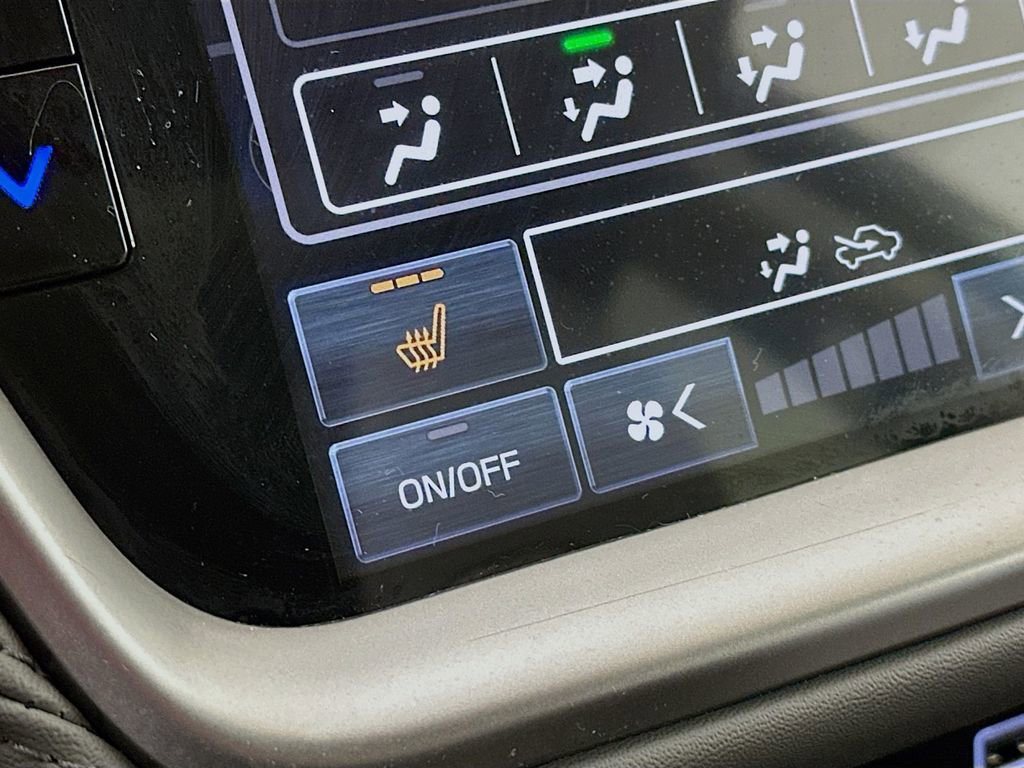 Certified 2025 Subaru Outback Premium image 28