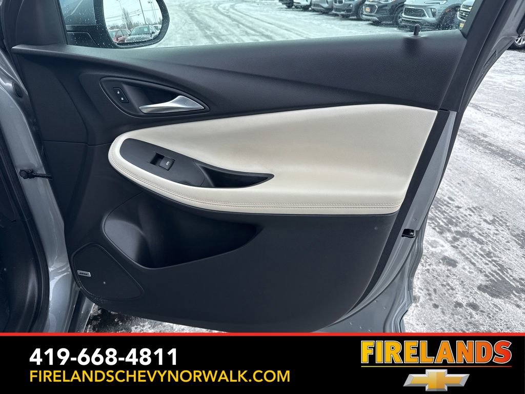 Certified 2024 Buick Encore GX Avenir w/ Avenir Convenience Package image 24