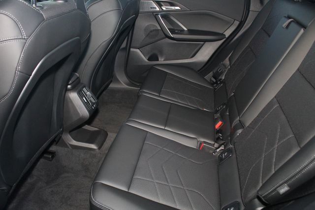 Used 2025 BMW X1 xDrive28i w/ Technology Package image 23