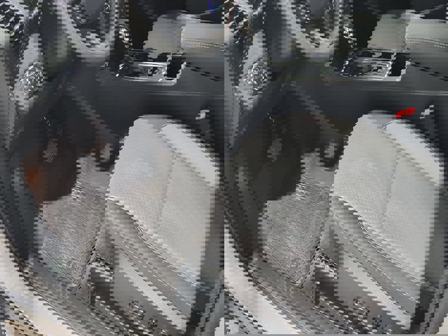 Used 2019 Ford Escape SE image 21