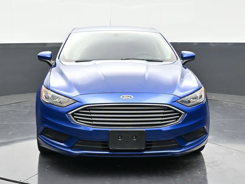 Used 2017 Ford Fusion SE w/ Fusion SE Technology Package image 8