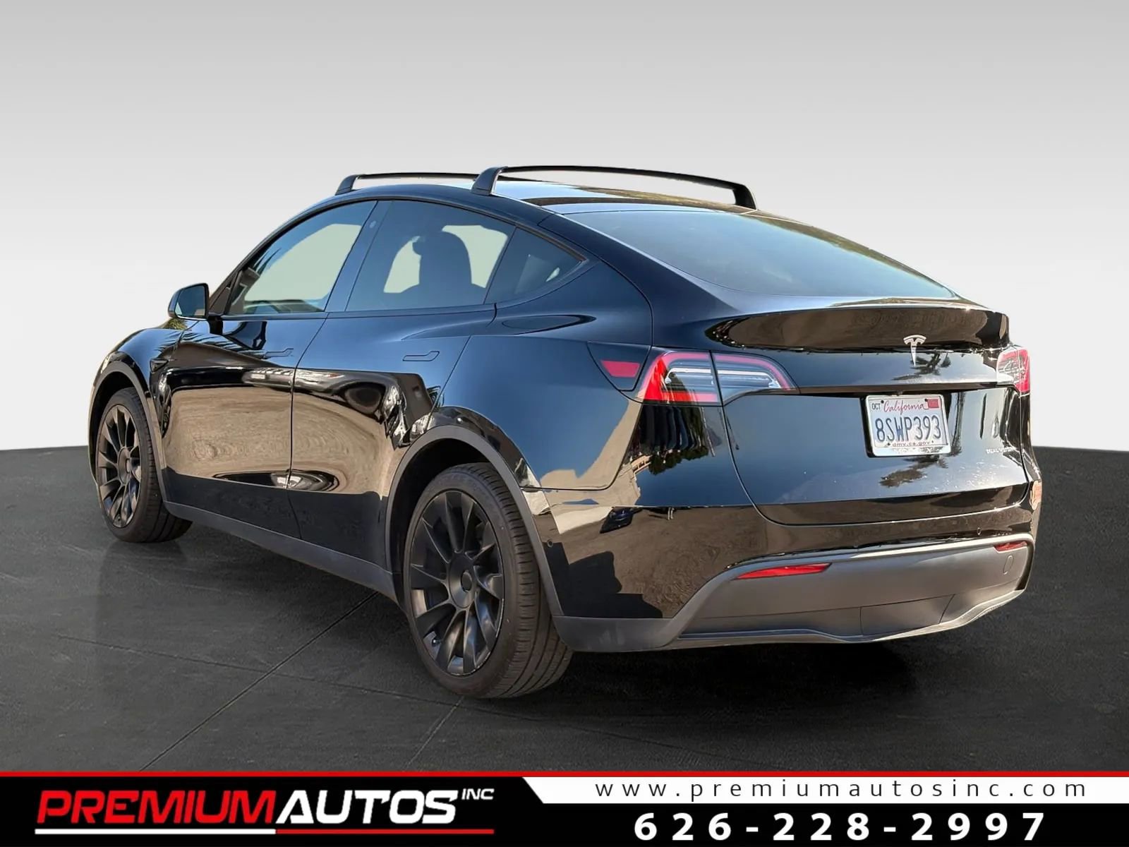 Used 2020 Tesla Model Y Long Range AWD/4WD image 1
